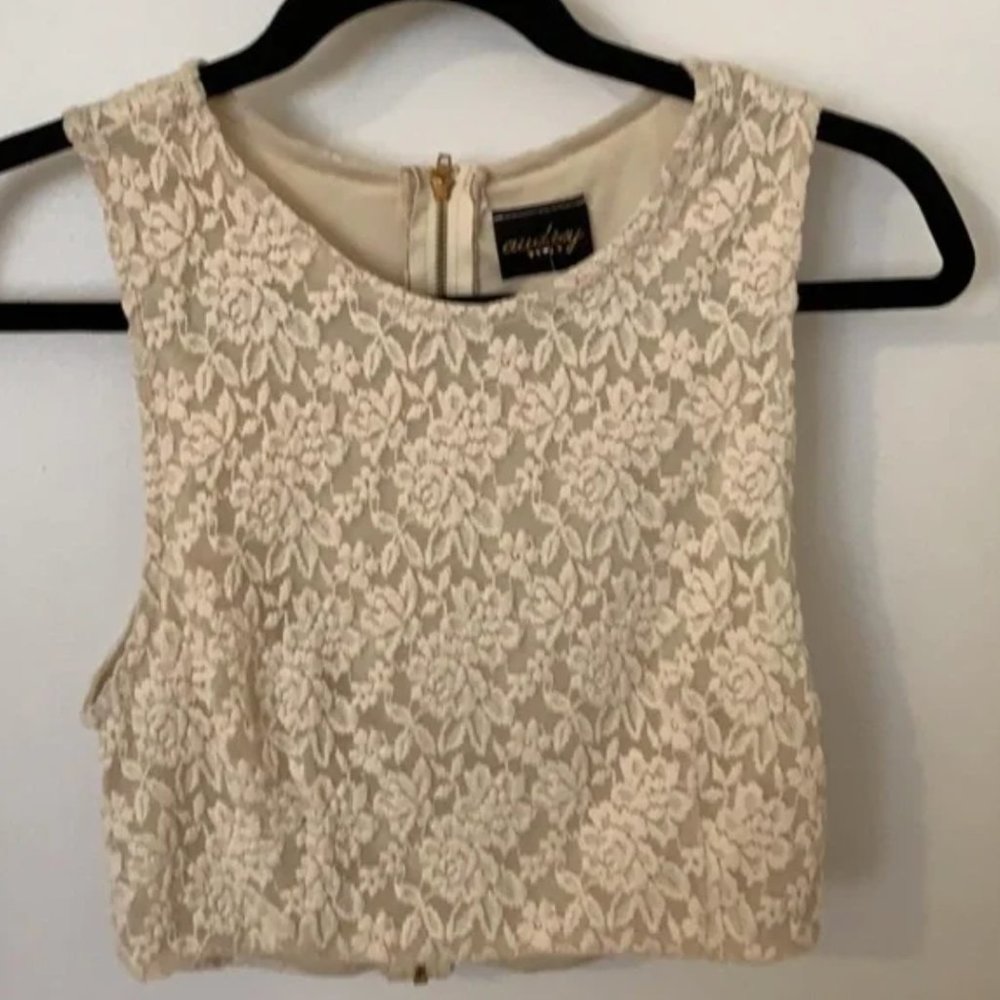 2/$20 Lace Crop Top